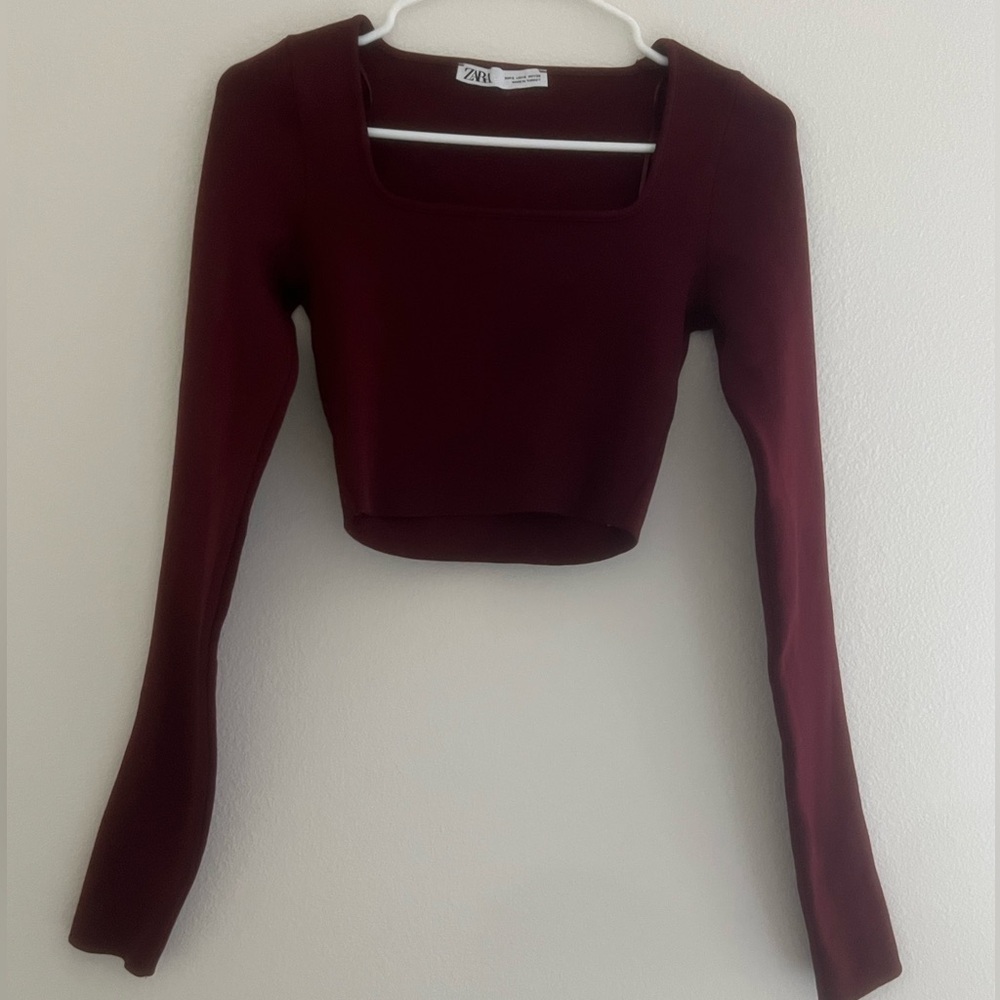 Zara Woman Holiday Red Cropped Long Sleeve
